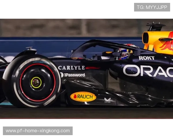 F1日本大奖赛:维斯塔潘再度夺冠,汉密尔顿痛失机会 F1日本大奖赛:维斯塔潘再度夺冠,汉密尔顿痛失机会